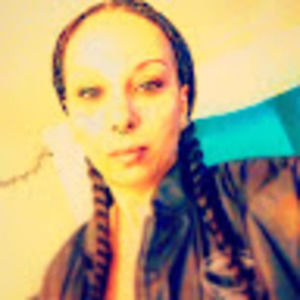 Meet your Posher, Yolanda